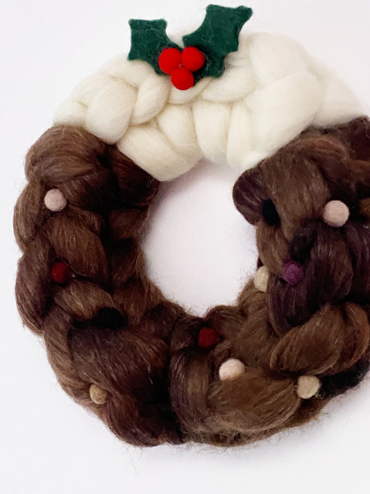Small Christmas Pud Wreath (B)