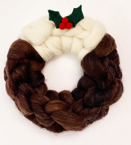 Small Christmas Pud Wreath (D)