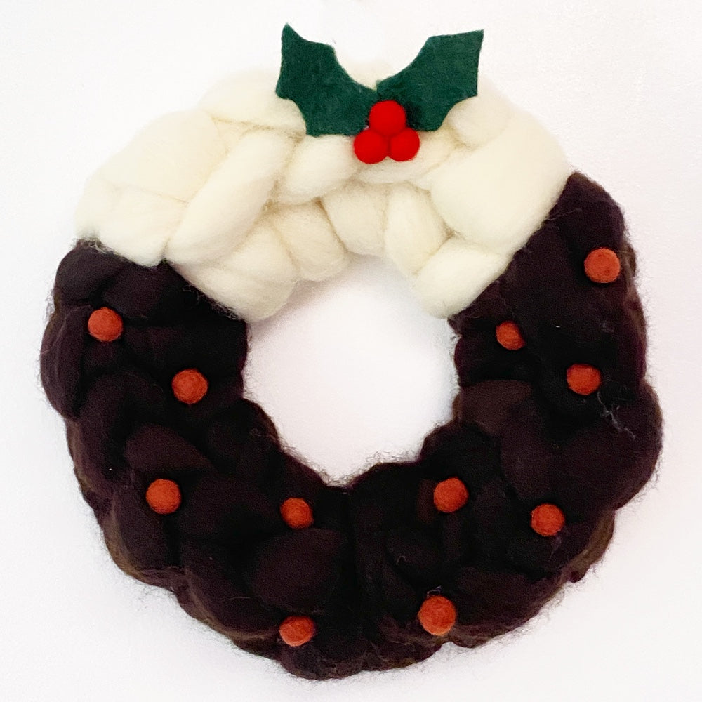 Small Christmas Pud Wreath (E)